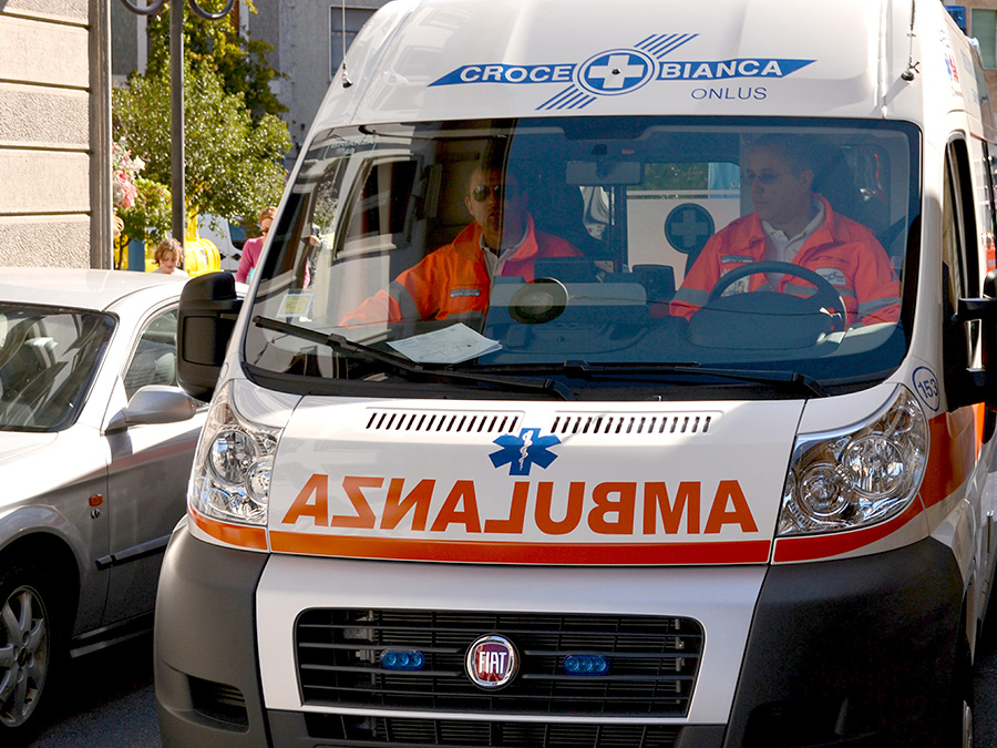 Nuove ambulanze per il servizio di emergenza della Croce Bianca di Bergamo