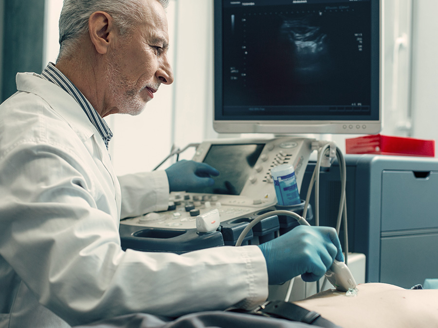 Ecografo portatile e strumenti digitali per il progetto Prevenire è cura a Bergamo